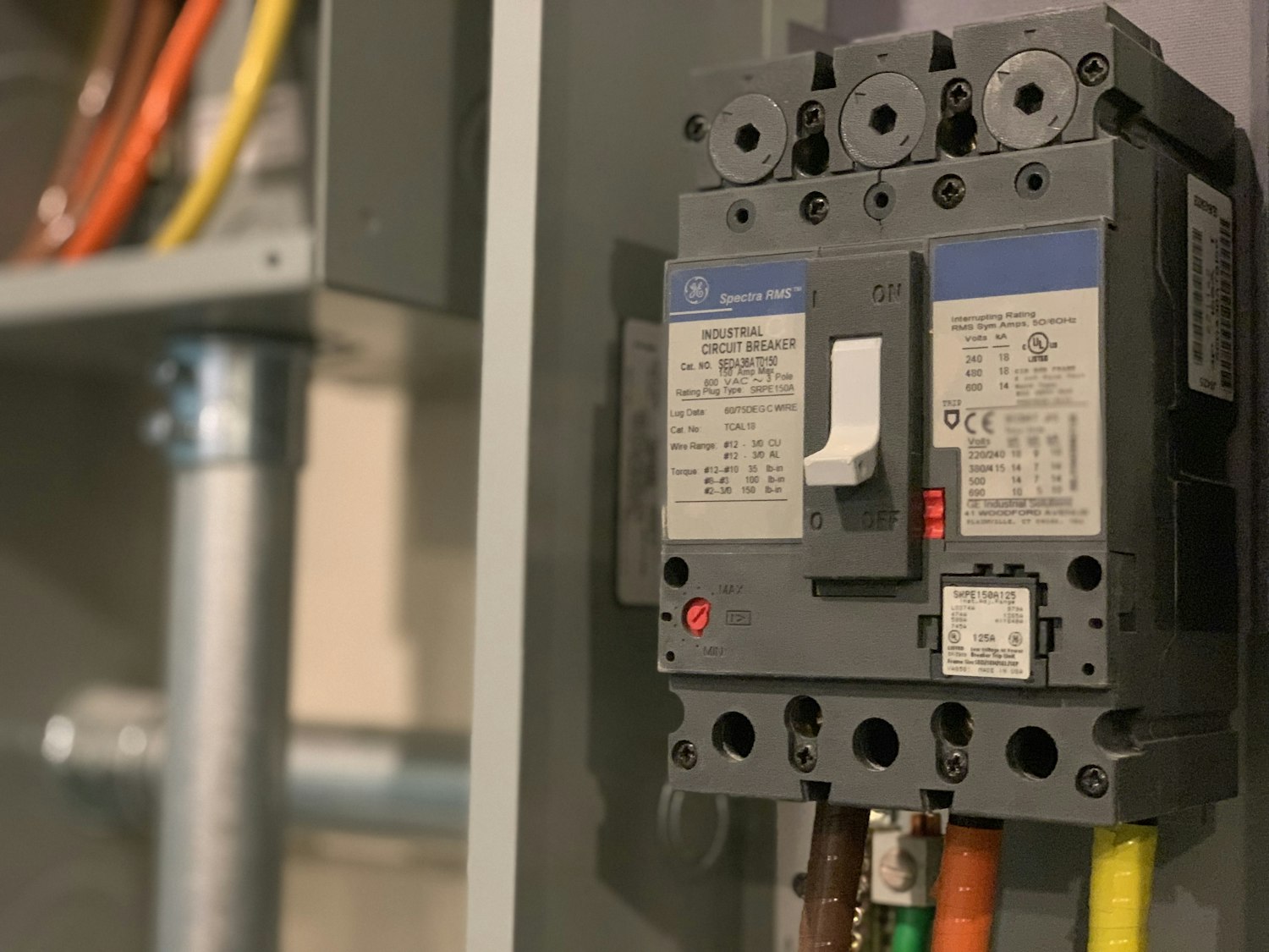 Elektroinstallation und Sicherheitstechnik